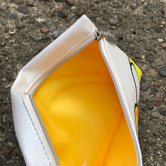 Make up bag lazy egg - Picture 4 of 5